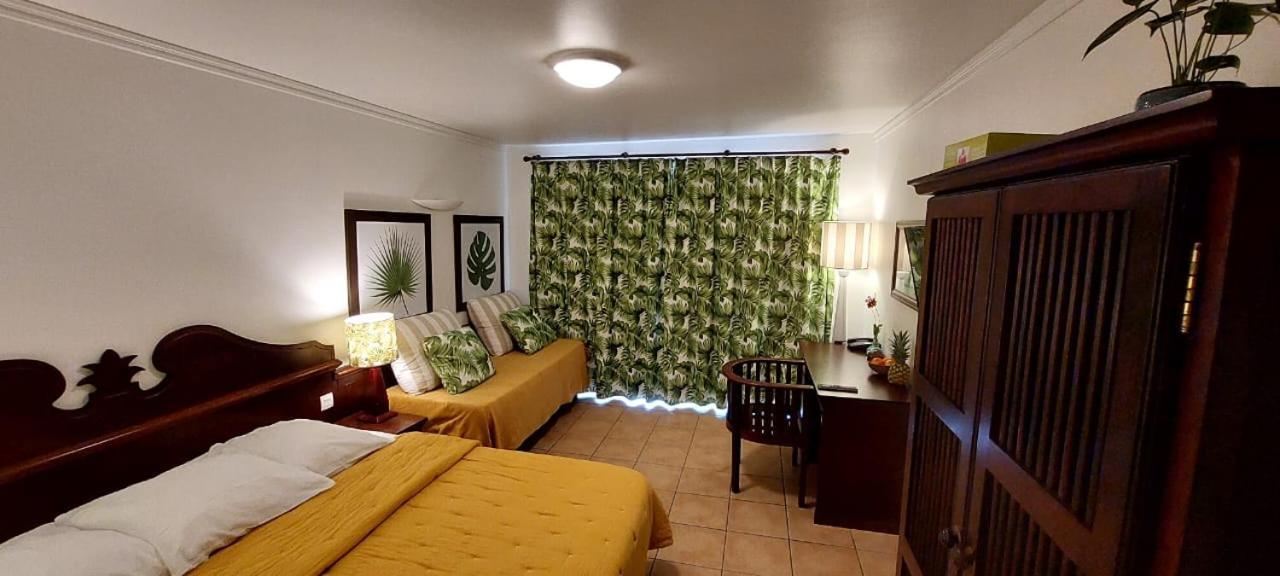 Au Beau Village Studio Avec Piscine Magnifique 圣吕斯 外观 照片